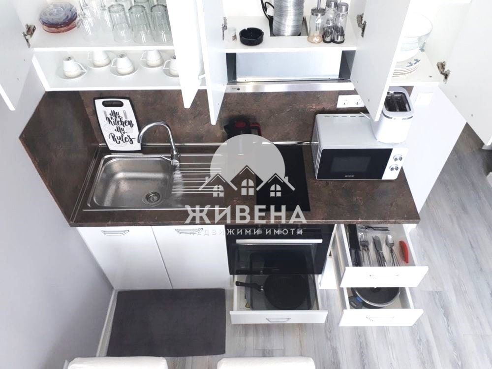 4-стаен апартамент за продажба, Идеален център, площ 200 кв.м