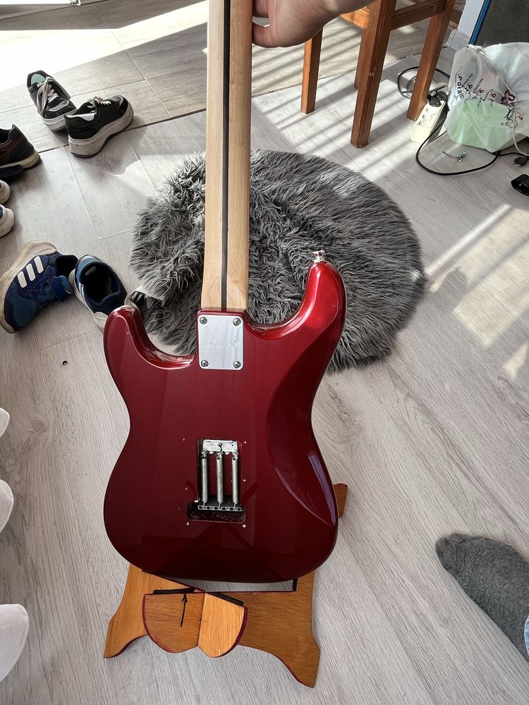 Chitara electrica Squier Affinity Stratocaster HSS