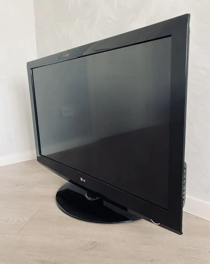 ЖК Телевизор LG 42" (106.7 см) FullHD, 42LF2510