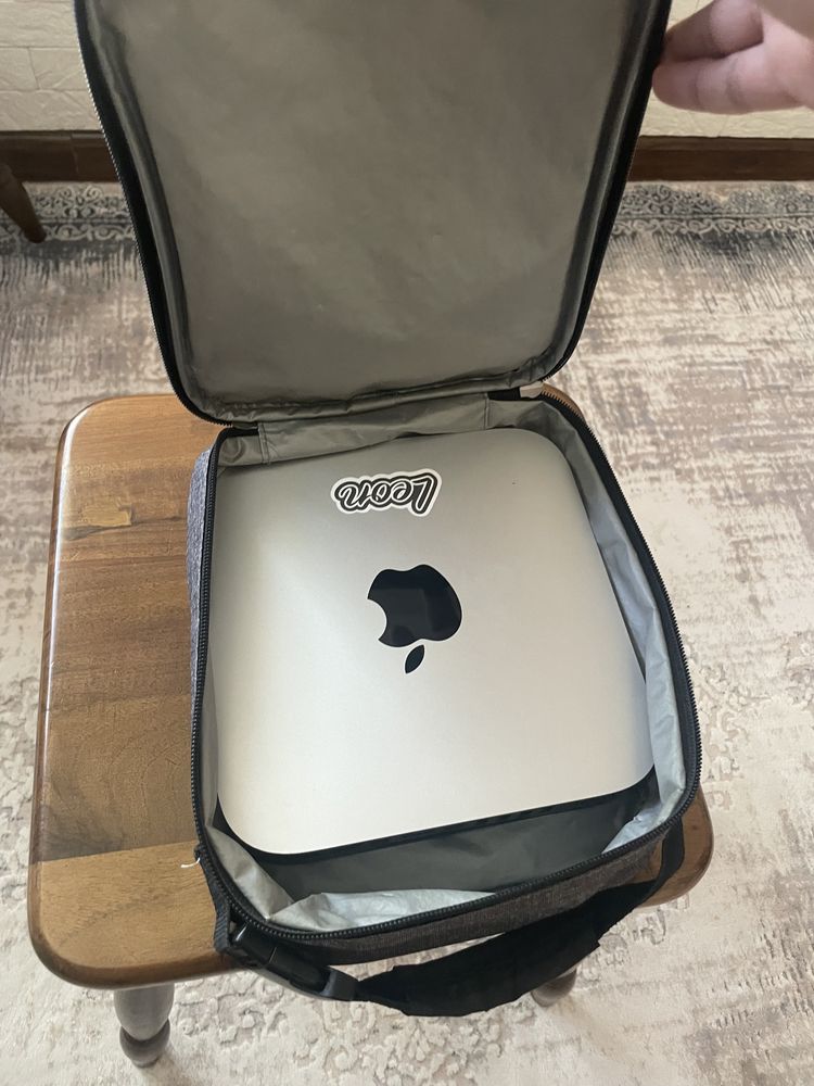 Mac mini (2014 late) с оригинальной сумкой