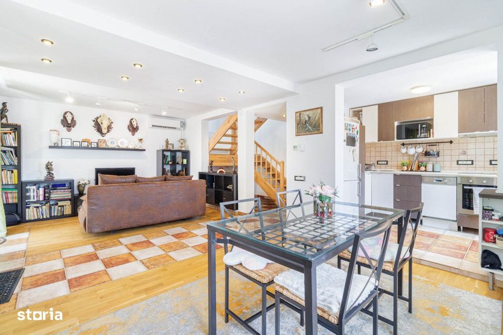 Casa luminoasa cu gradina si garaj