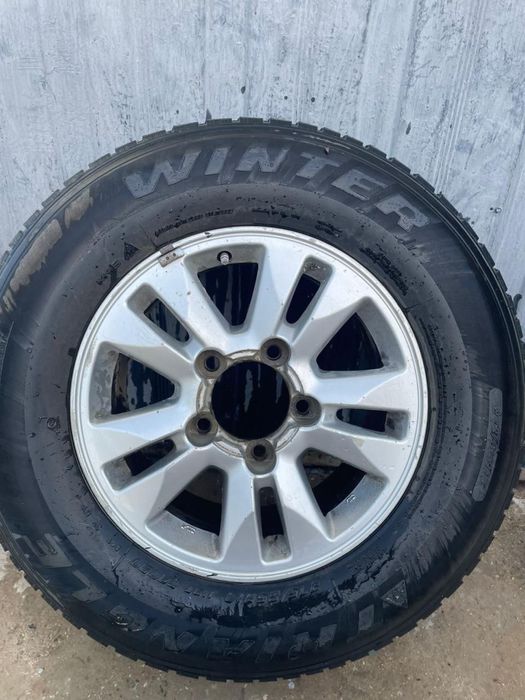 Шины с дисками продаю бу состояние 70%