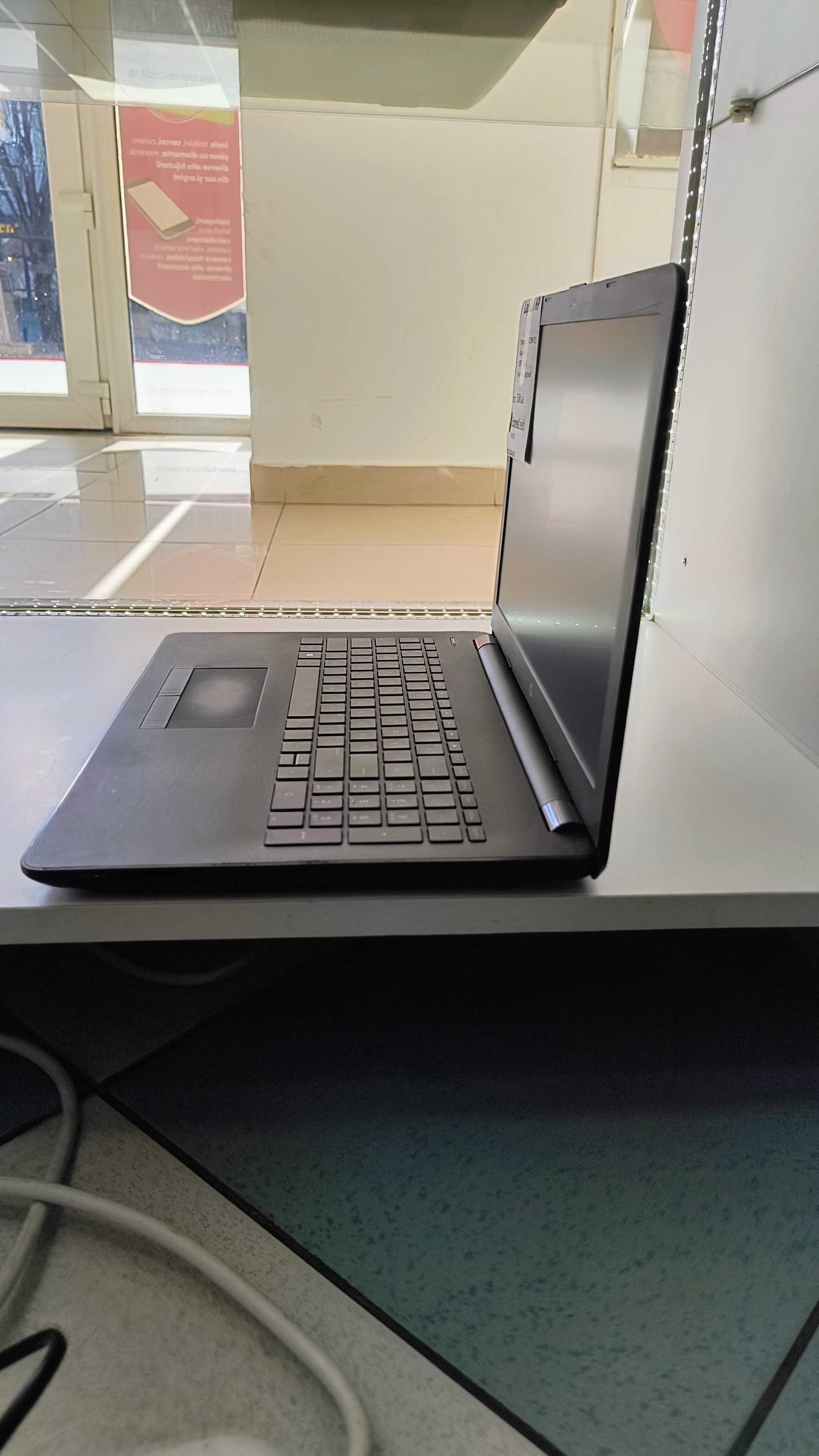 Laptop HP 15-bsO17nq b.22328 (AG 31 Barboi)