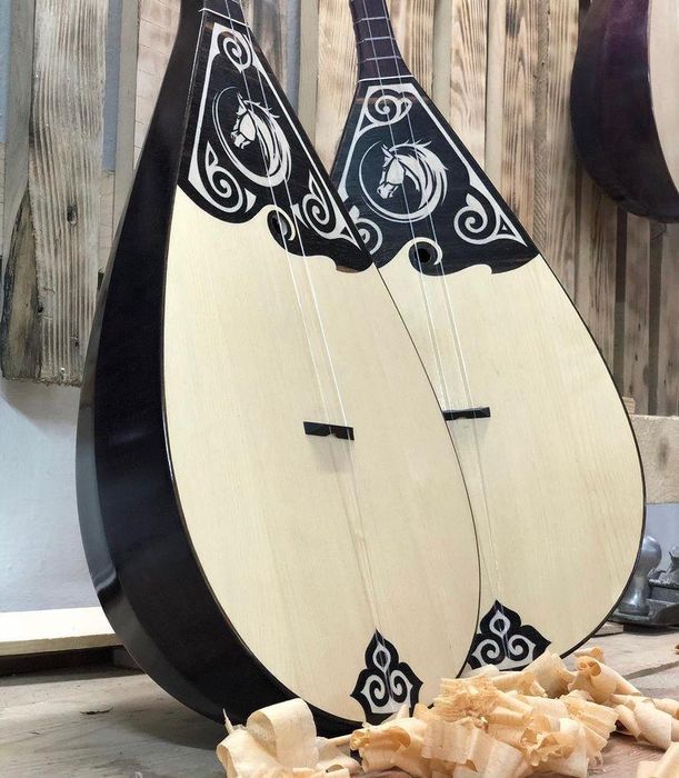 Домбыра тікелей шеберханадан