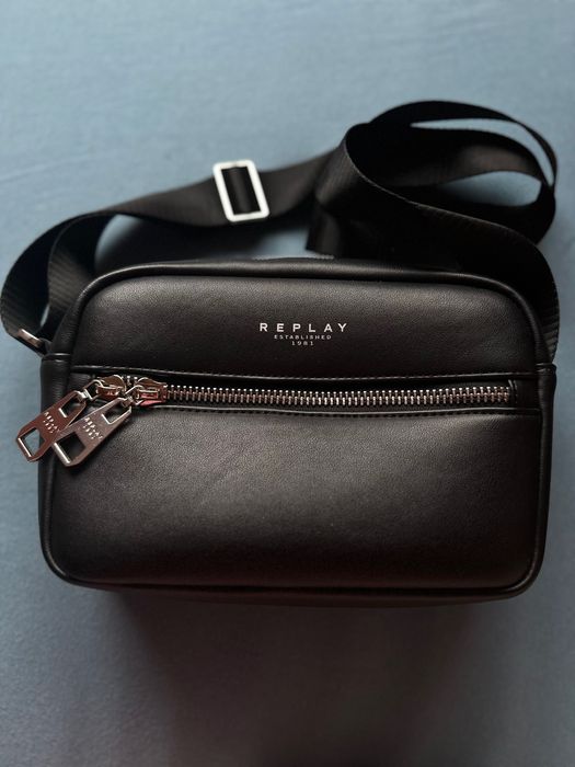 Оригинална дамска чанта Replay.