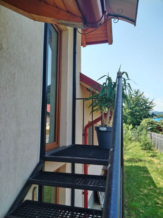 Închiriez apartament 2camere,55mp,situat in Dumbrava-rosie.