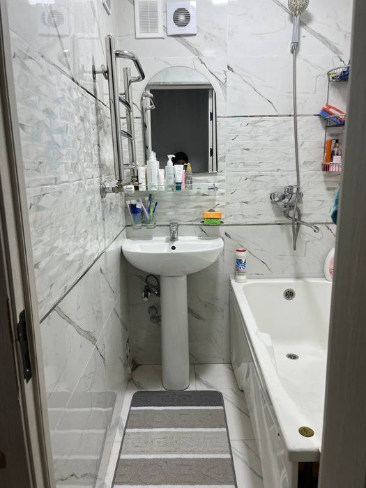 Продается квартира Юнусабад 4 квартал 2/3/4