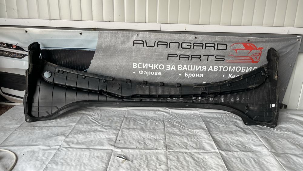 Лайстна под чистачки Hyundai i30 2017-