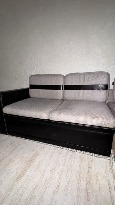 Продаю угловой раскладной диван