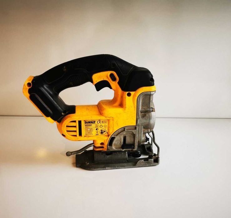 Dewalt DCS 331 - акумулаторен прободен трион /зеге/