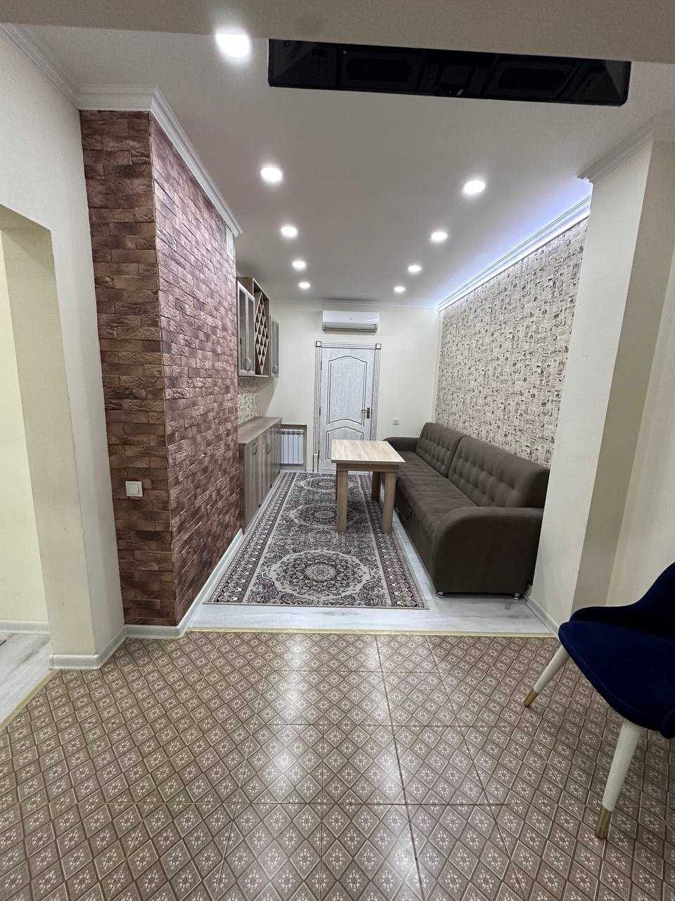 Продаётся 3-х комн. квартира 130м2 по ул. Нукус, центральная авиакасса