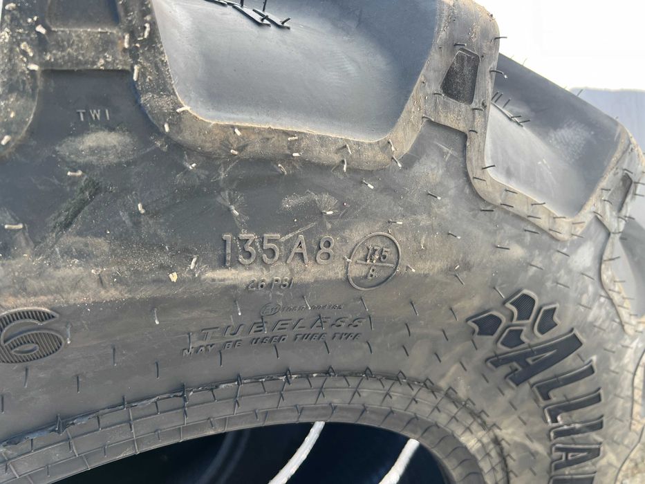 Anvelope Alliance de tractor 420/85R26 Radiale 16.9R26 16.9-26