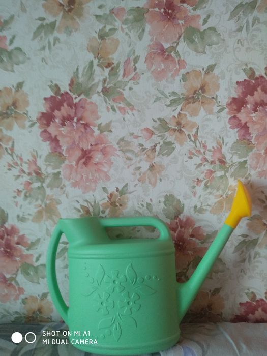 Продаю лейку Россия 10 литров