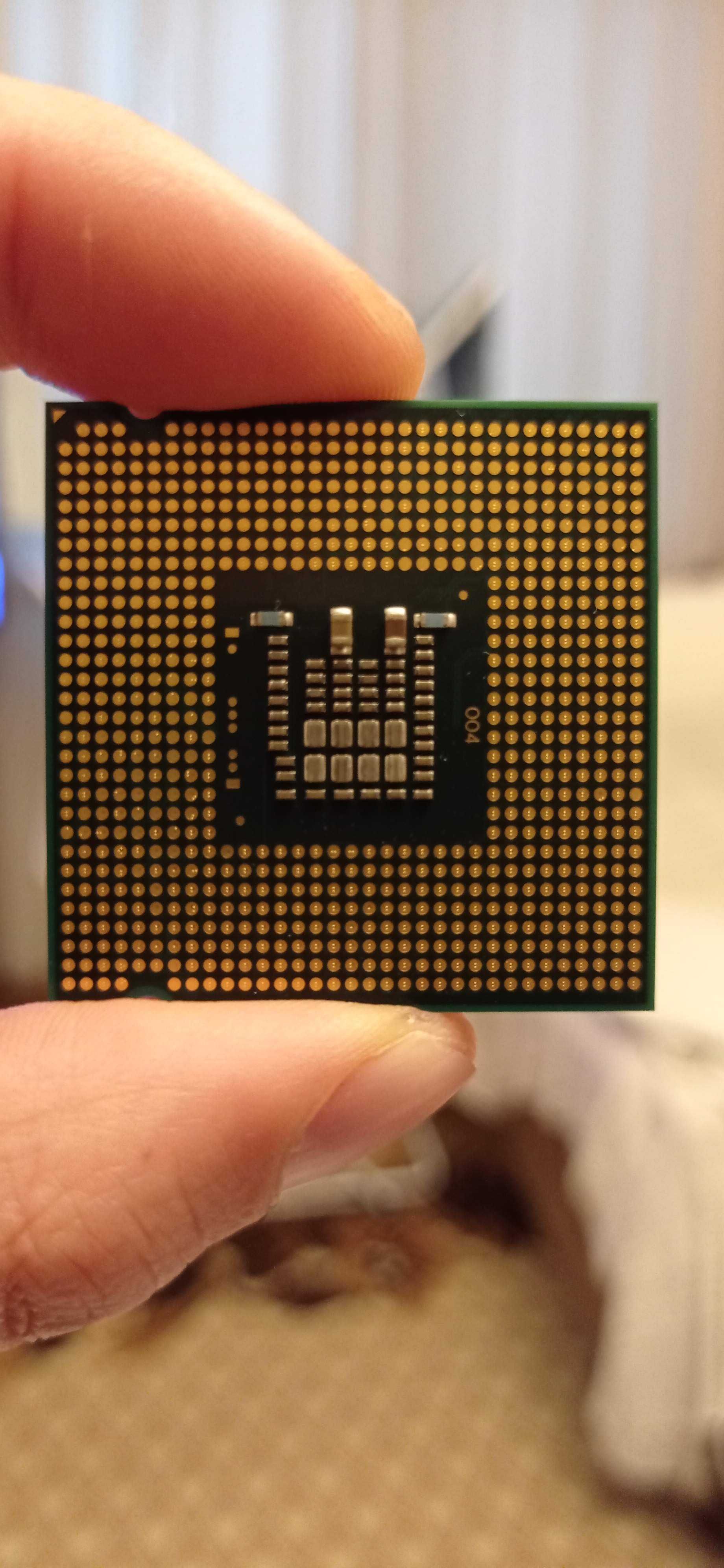 Intel Pentium Dual Core 2.70 GHz, 2 MB cache