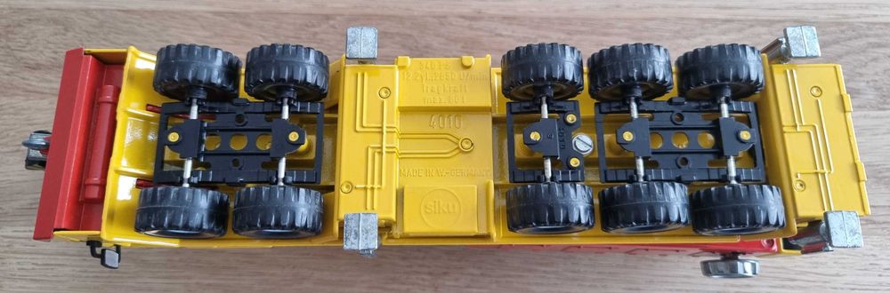 Se vinde macheta macara siku Faun