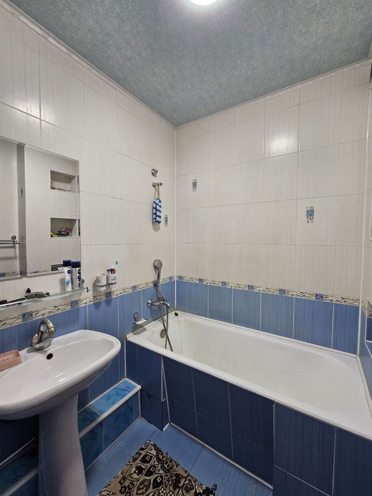 Sergeli 5,metro 2 bekat,3 xona 4 etaj remont, ipoteka mumkin
