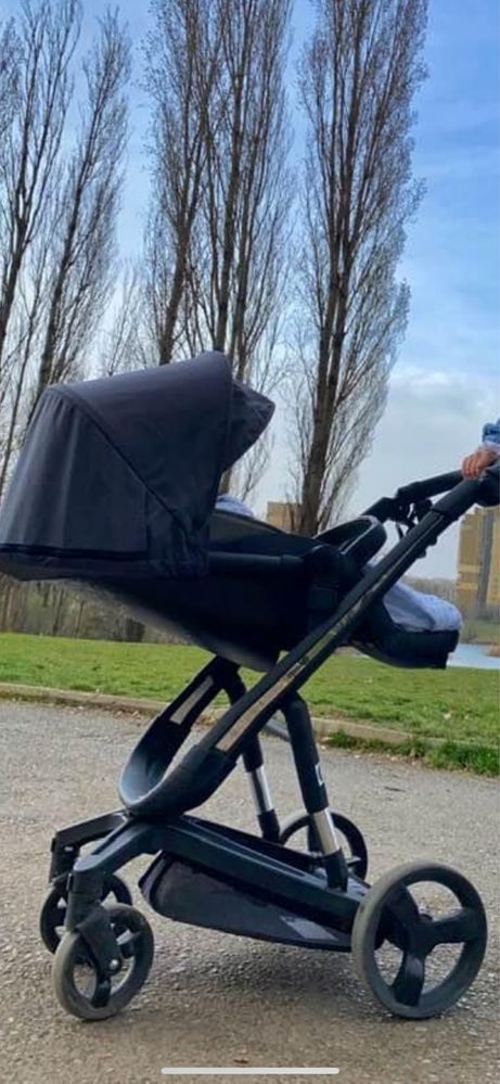 Бебешка комбинирана количка Chipolino "Електра" 3 в 1