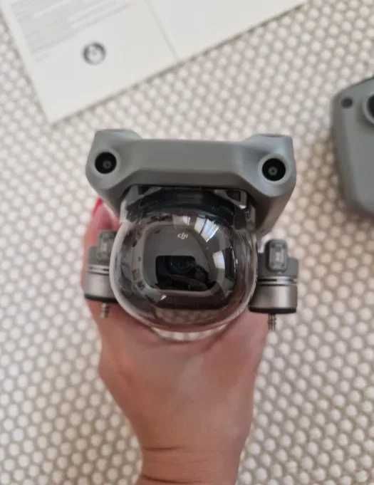 Dronă DJI Air 2S - Nouă în cutie, set complet cu toate accesoriile