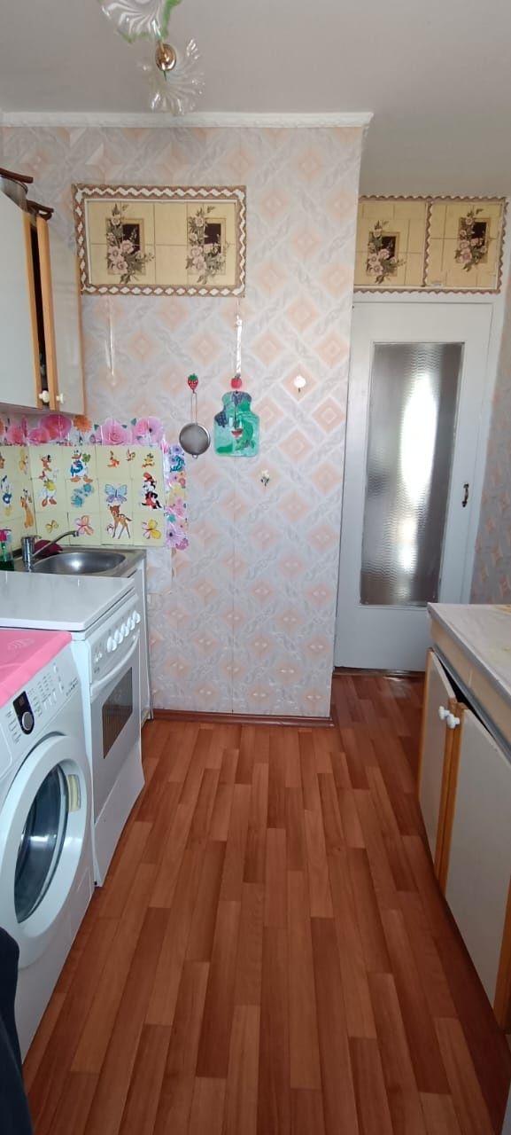 Продается 2-комн (4-32, 5 эт)