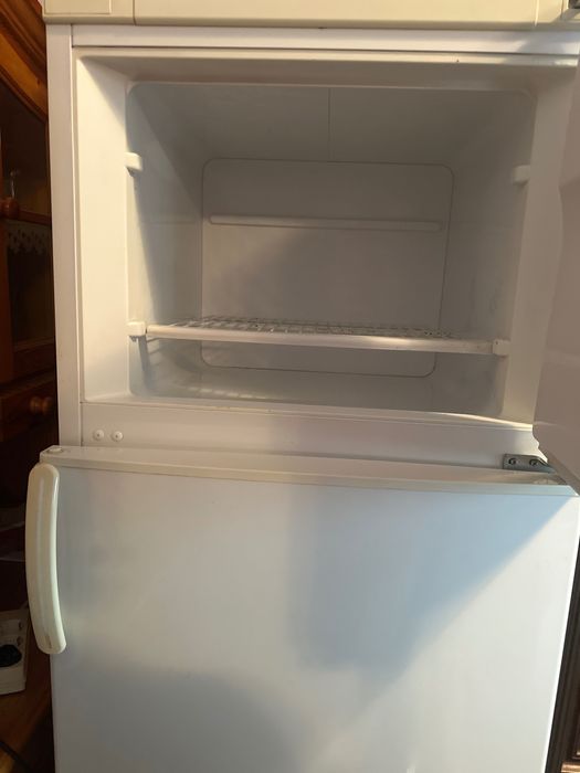 Frigider Whirlpool A Class