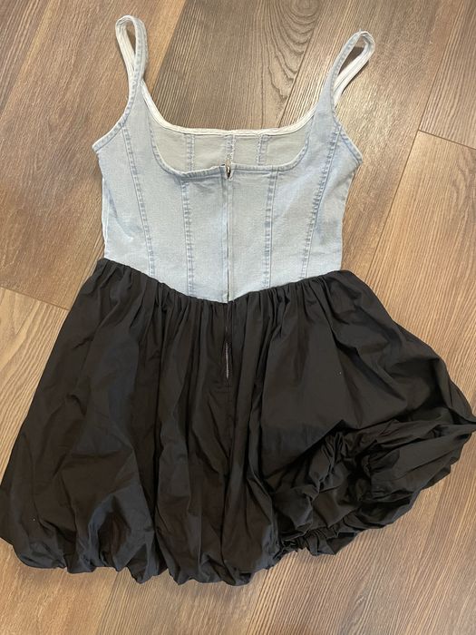 Къса кукленска рокля