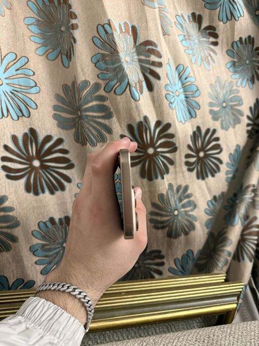 Vand urgent !! Iphone 16 pro max 100% 256gb