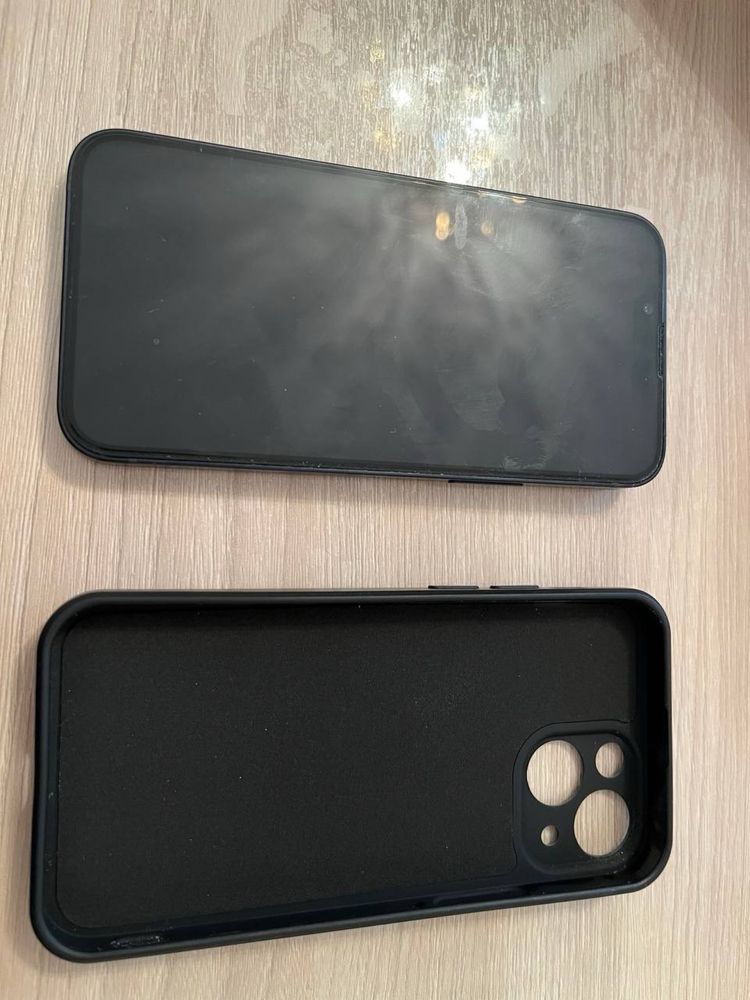 iPhone 13 mini с чехлом