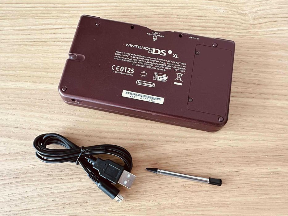 Nintendo DSi XL - WINE RED с 134 игри