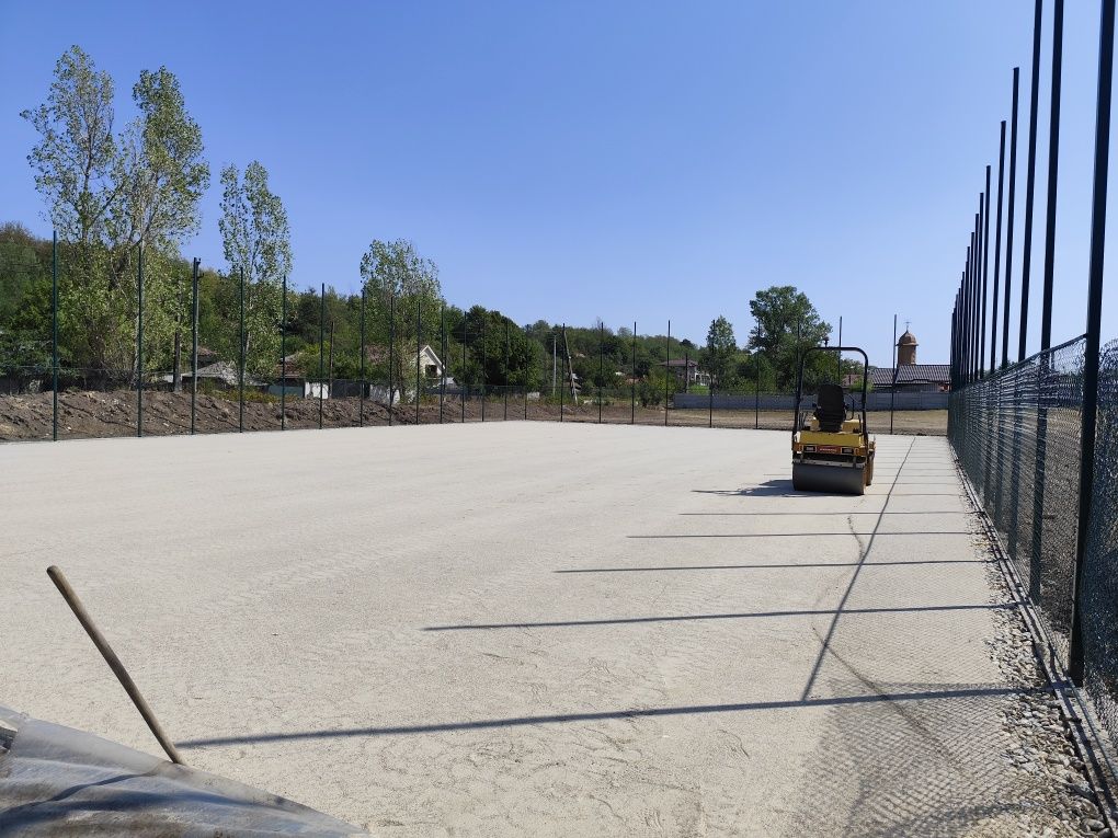 Cilindru compactor de 3 tone cu vibrație