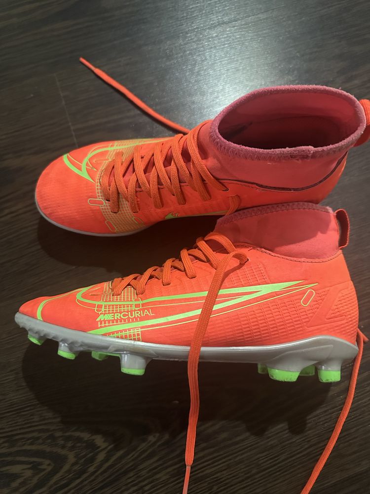 Ghete fotbal copii Nike Mercurial