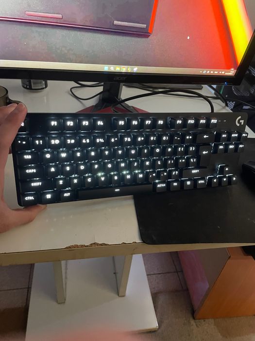 БАРТЕР Logitech клавиатура G413 TKL SE НОВА
