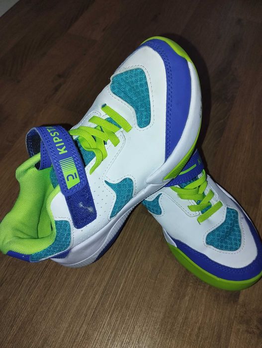 Детски обувки за волейбол