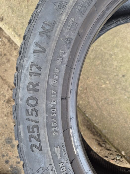 225 50 17 Anvelope de iarnă Continental  Ts870