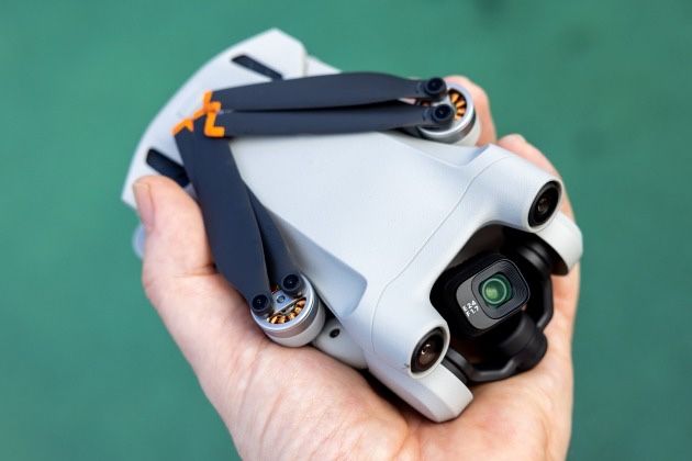 Vand Drona DJI Mini Pro 3 ca noua fullbox