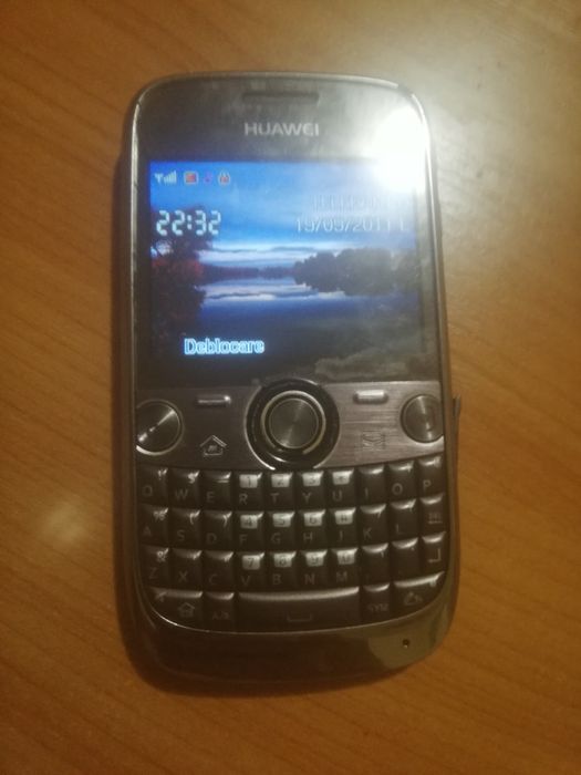 Telefon huwaei cu butoane liber de retea