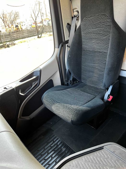 Mercedes Actros 1842 km foarte putini