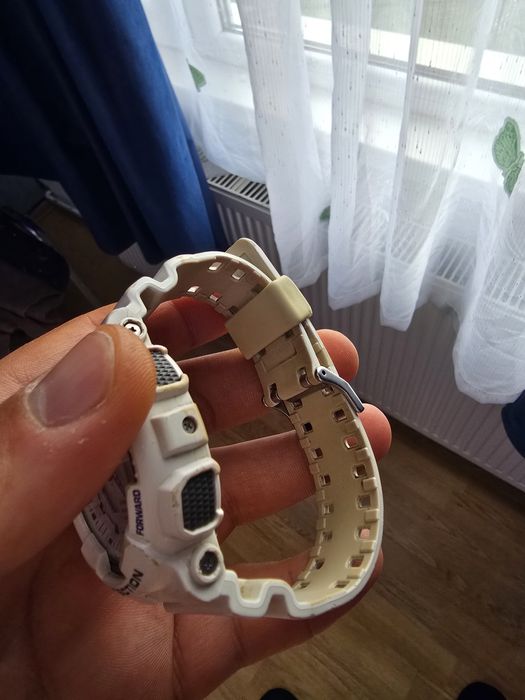 Ceas Casio G-Shock GA-100A-7A Instanbul White