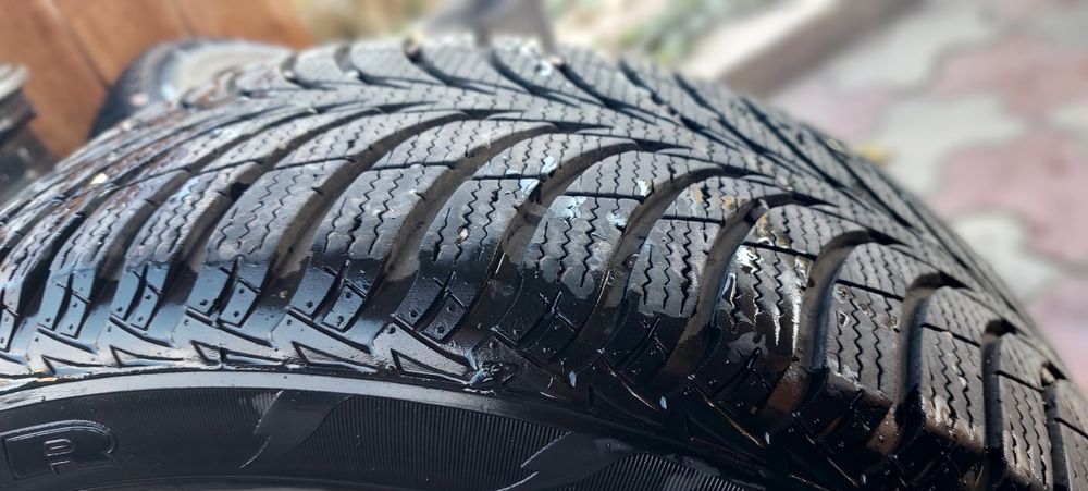 Диски R16 с зимними шинами