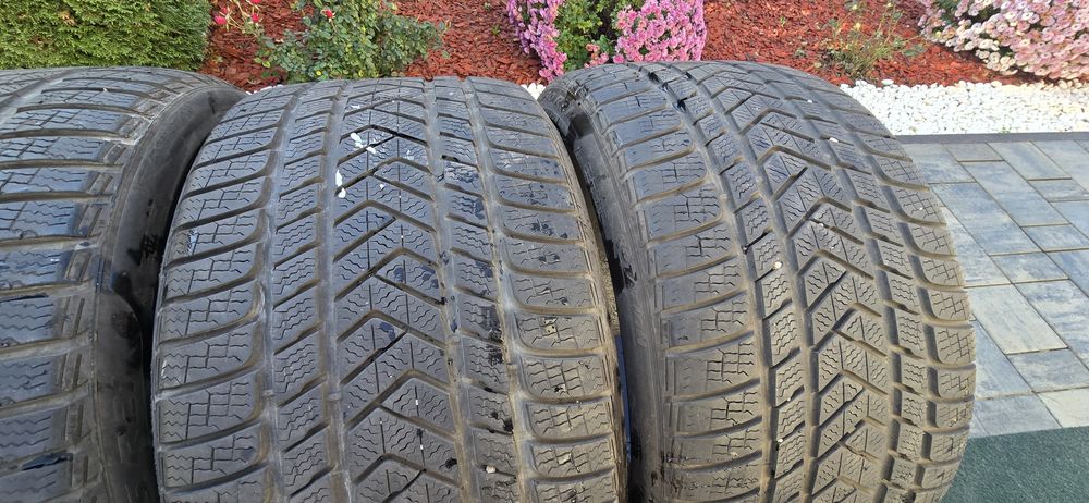 Pirelli 315 30 R21 + 275 35 R21 Iarna