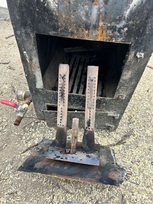 Темір пеш.Жағдайы жақсы.Үйде тұрған