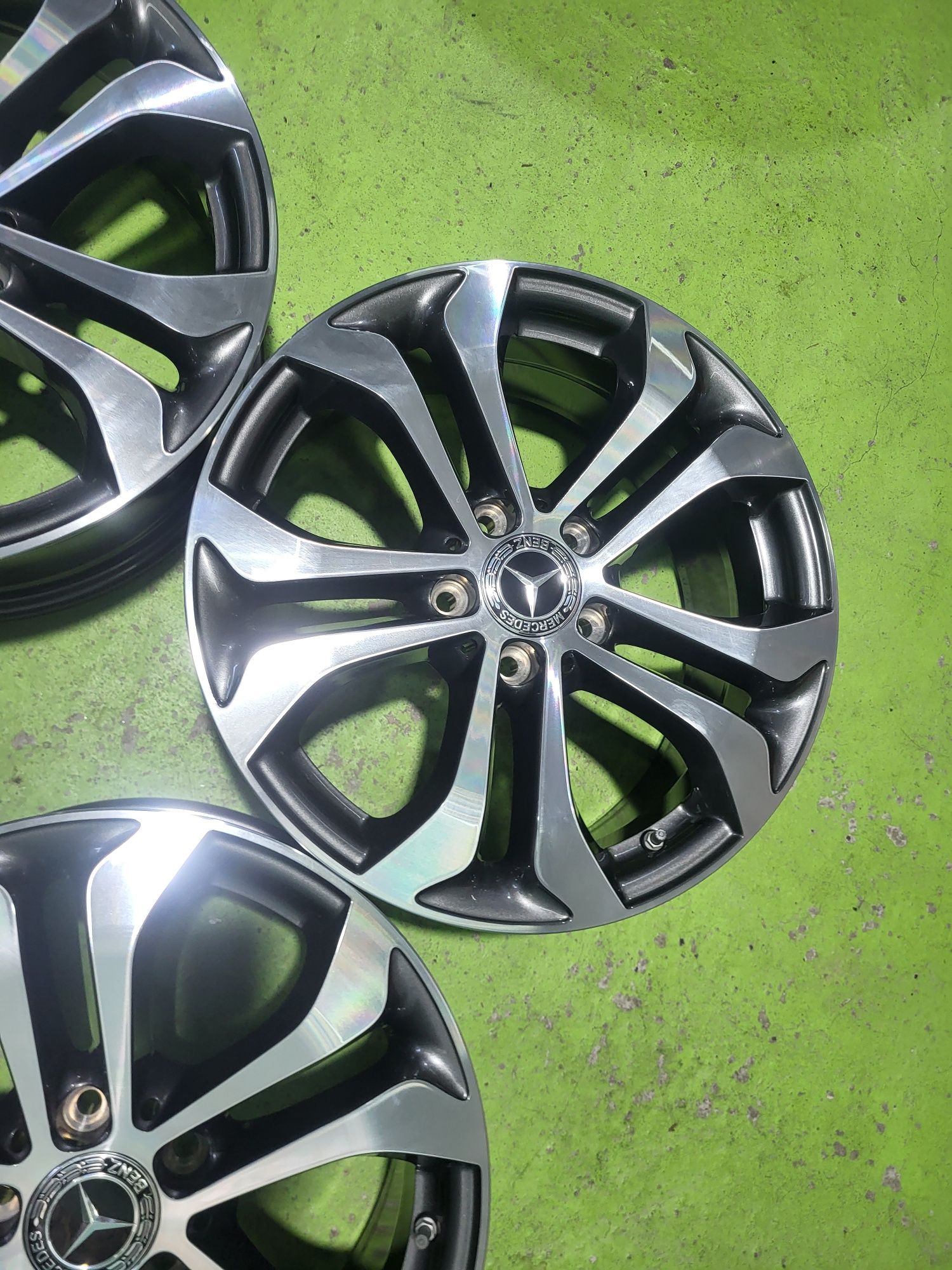 17 5x112 Mercedes  C Class W205 W204 E Class W213 W212 Vito Viano5х112