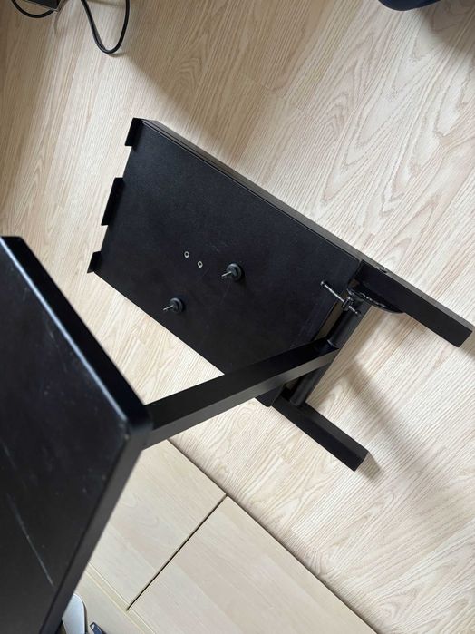 Стойка за гейминг волан