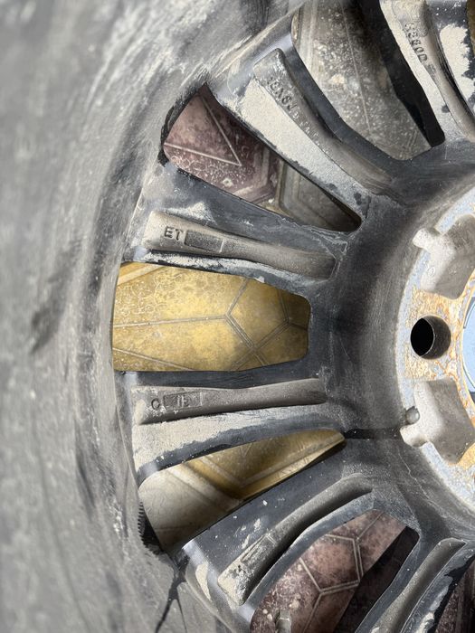 Диск с шинами 18