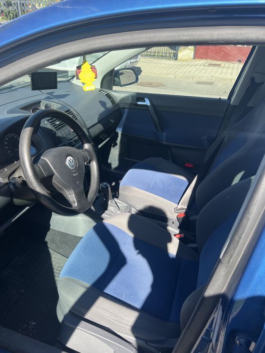 Vand polo 1.2 benzina 150 de mi de km vand urgent