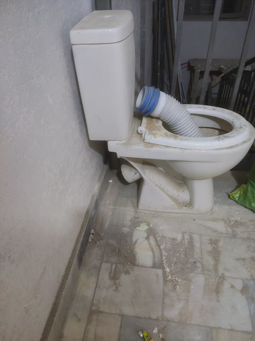 Продам унитаз б/у