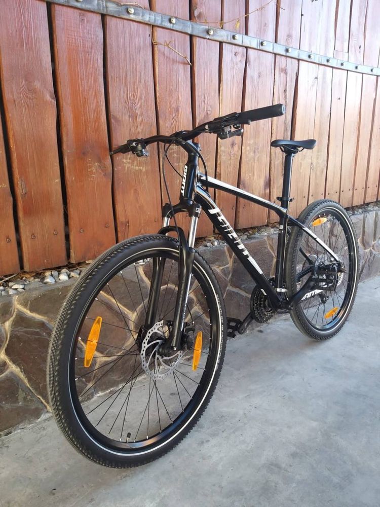 Продам велосипед Giant Atx 27,5