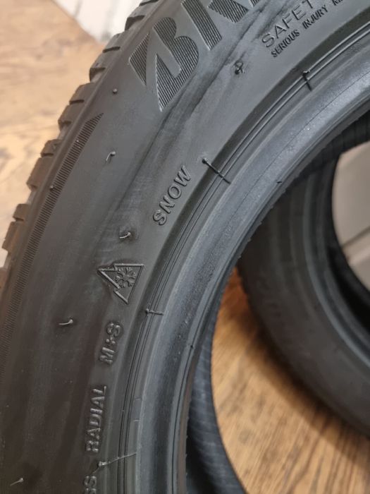 2 Anvelope de iarna 205/55/16 Brigestone