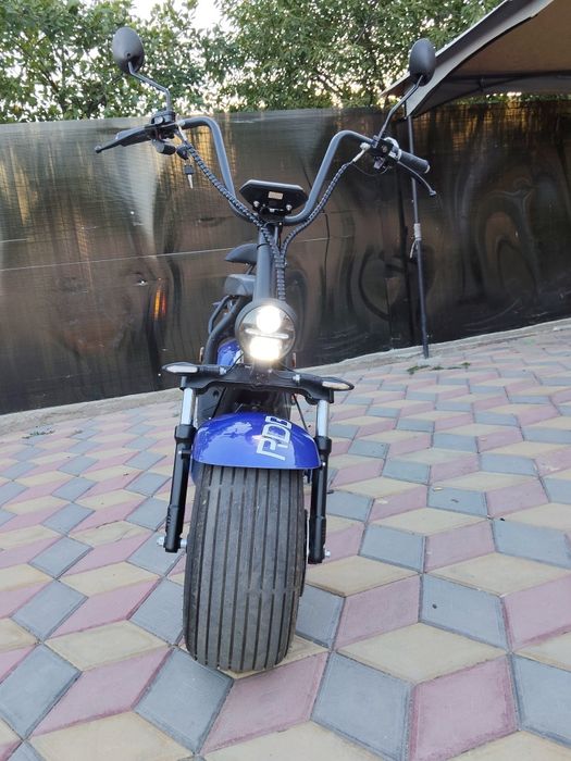 Vând scuter electric cc10