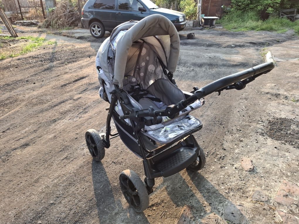 Продам детскую коляску