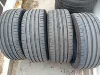 245/40/19 Dunlop